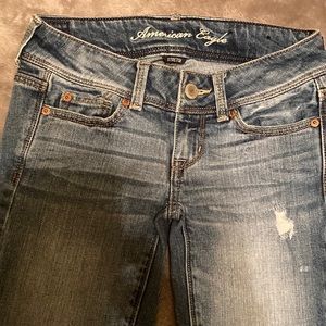 American Eagle blue jeans size 00.